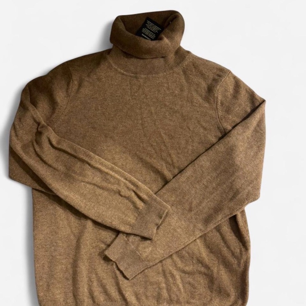 Men's / Women’s Brown Cashmere Turtleneck Sweater - Classic Comfort